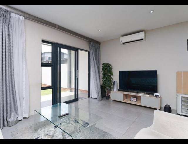 2 BEDROOM PROPERTY TO RENT IN RIVONIA